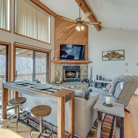 Maggie Valley Mountain Escape With Fireplace And Deck! Exterior photo